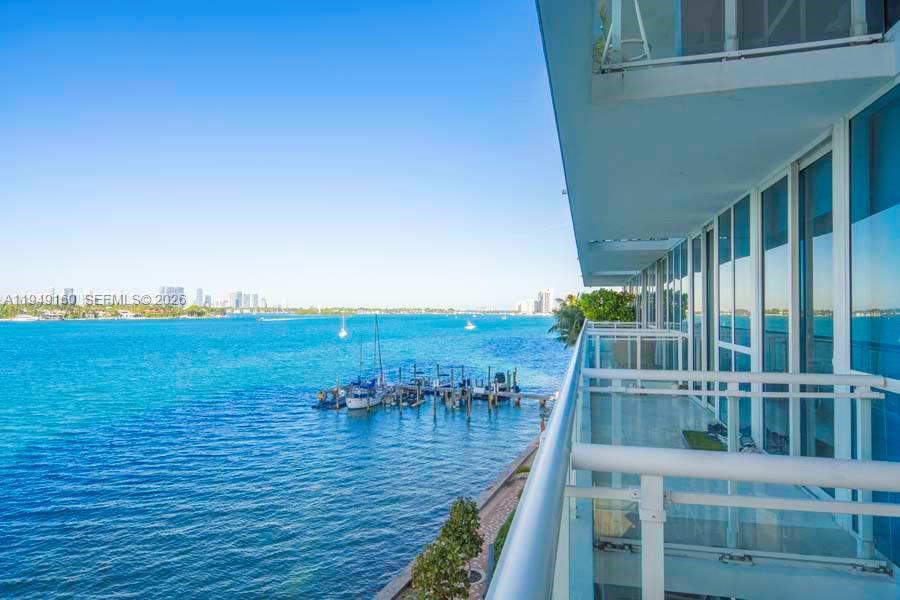 540 West Ave # 411