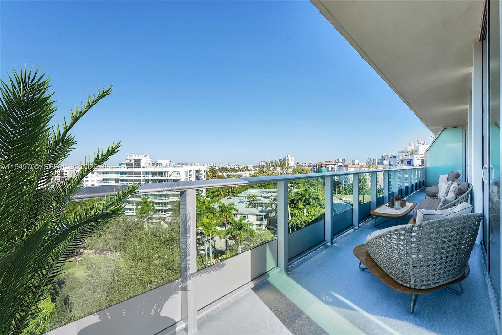 9201 E Bay Harbor Dr Unit: UPH02