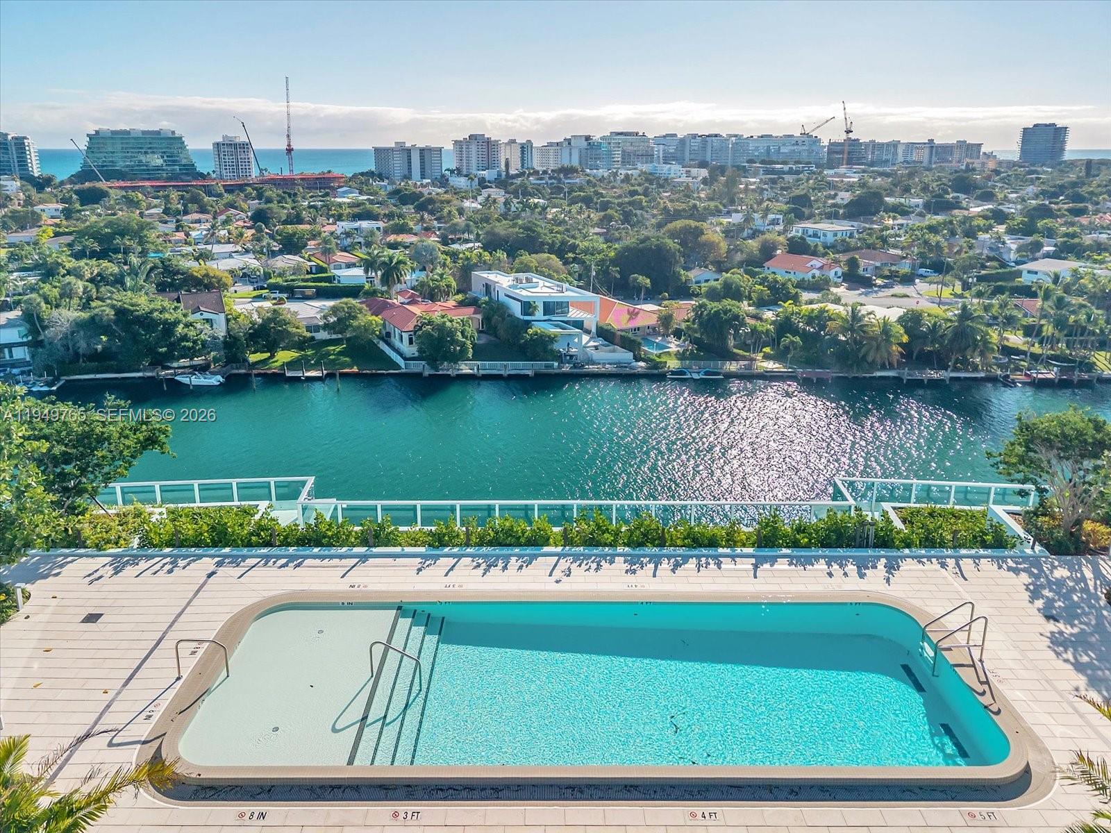 9201 E Bay Harbor Dr Unit: UPH02