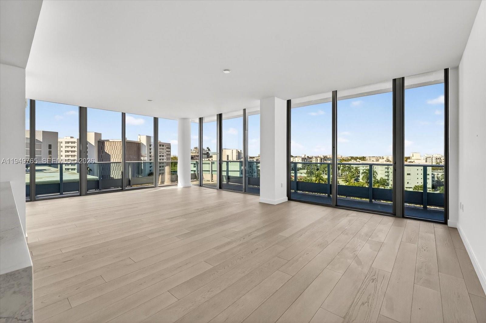 9201 E Bay Harbor Dr Unit: UPH02