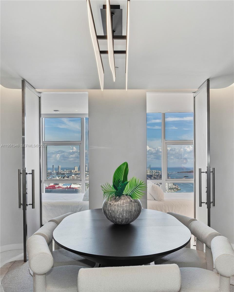 851 NE 1st Ave # 3411
