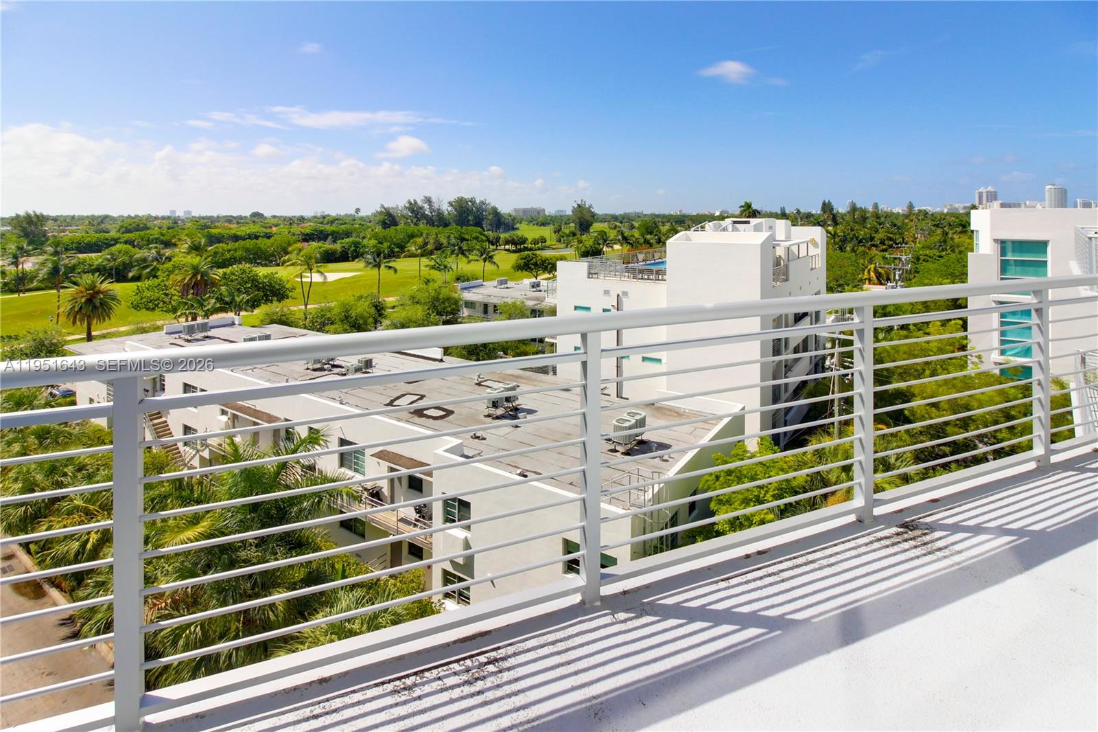 2001 Meridian Ave # 21 Unit: PH-21
