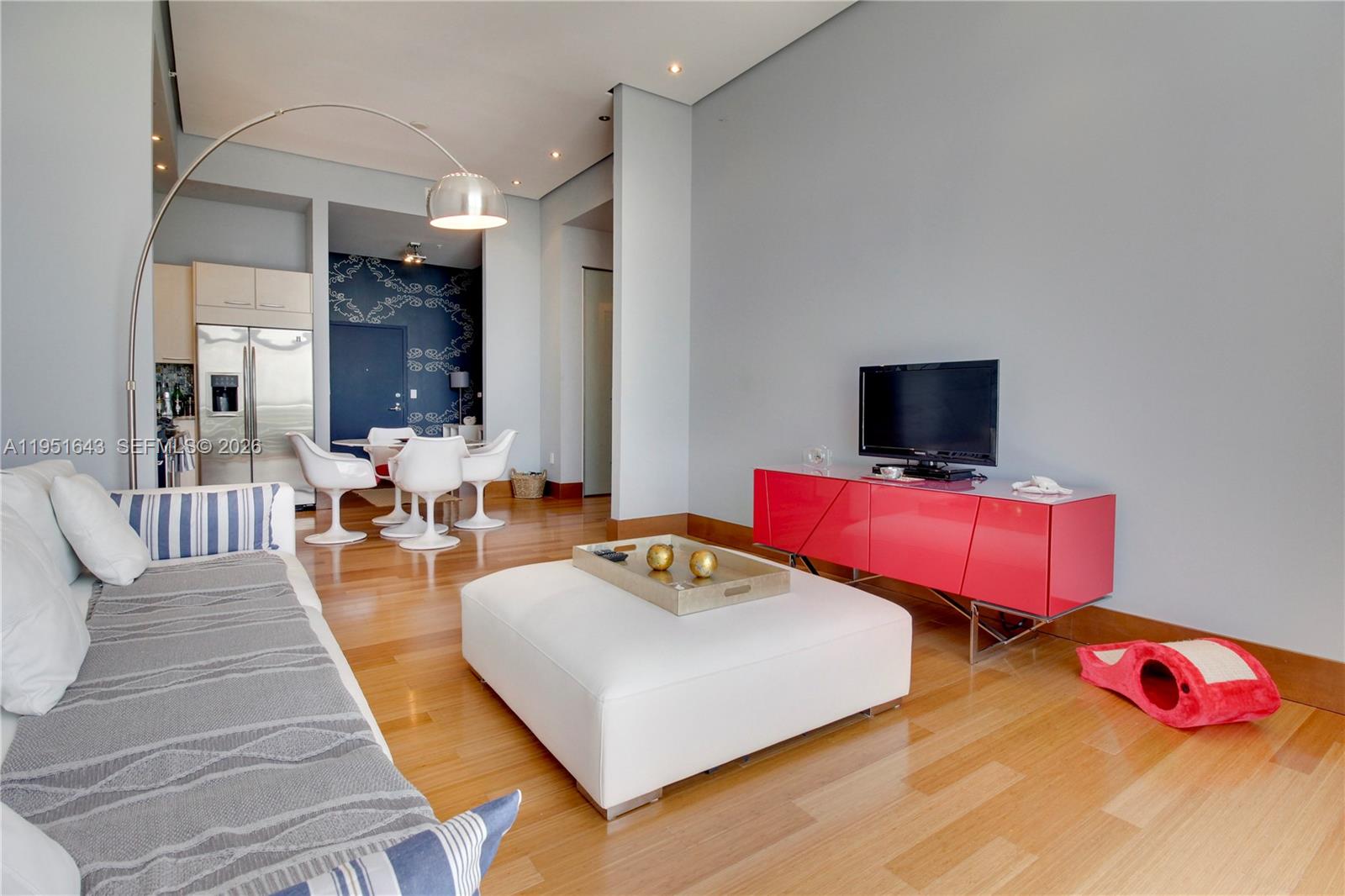 2001 Meridian Ave # 21 Unit: PH-21