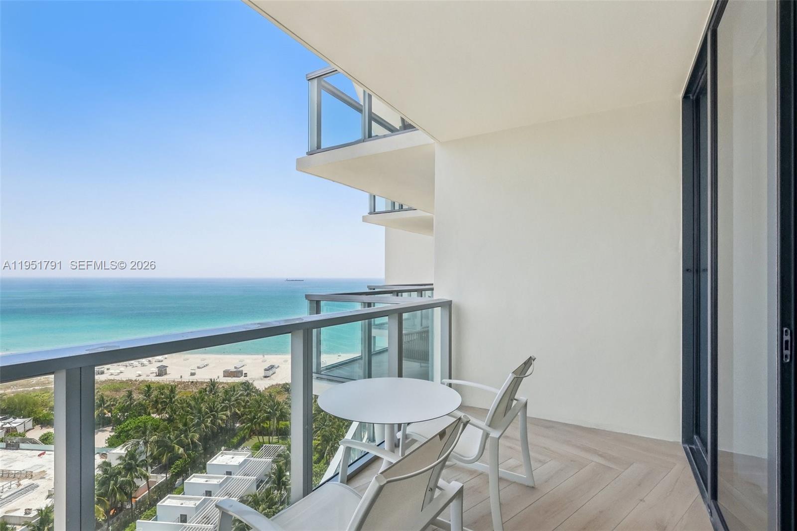 2201 Collins Ave # 1511