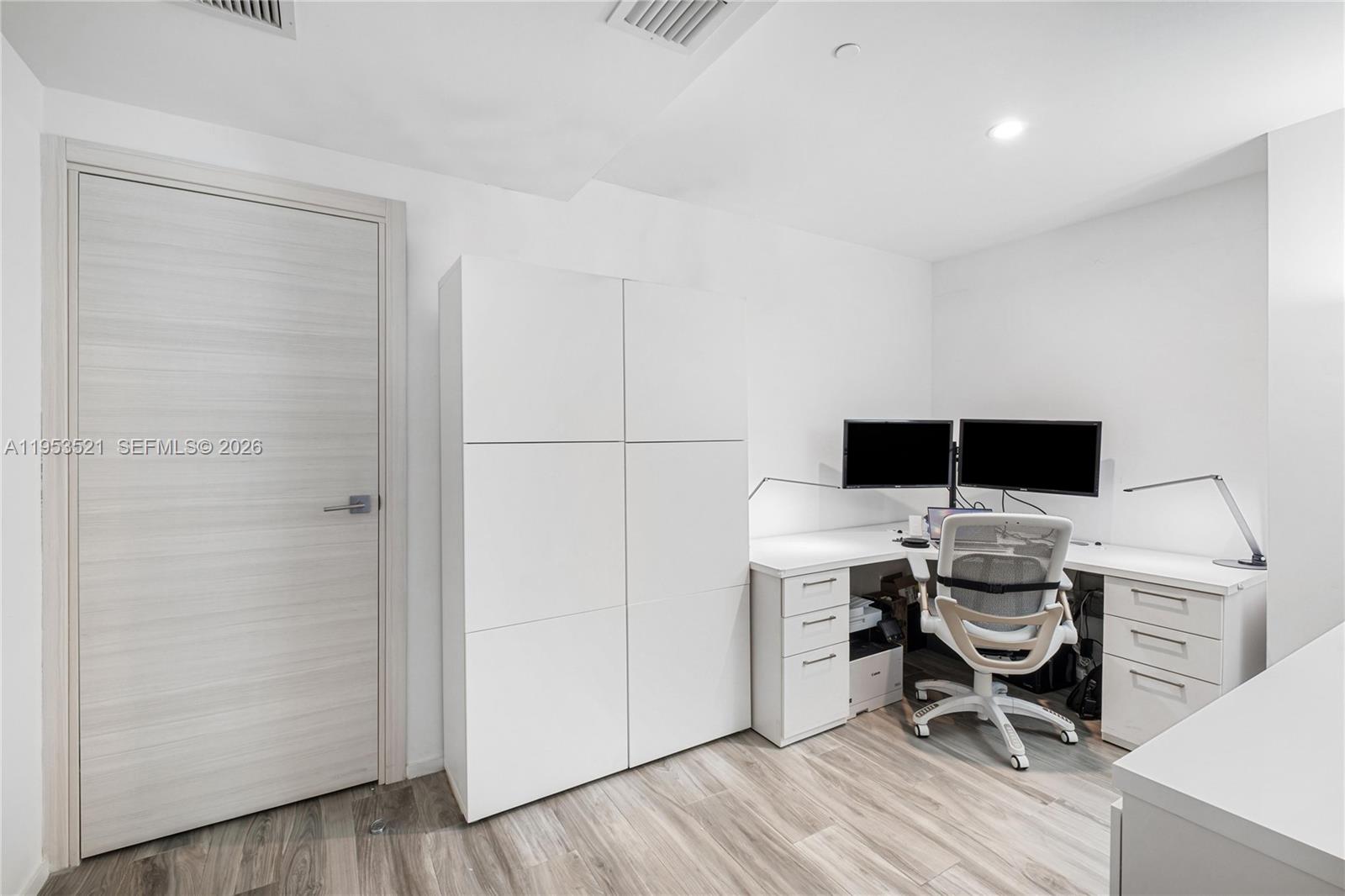 801 S Miami Ave Unit: 4207