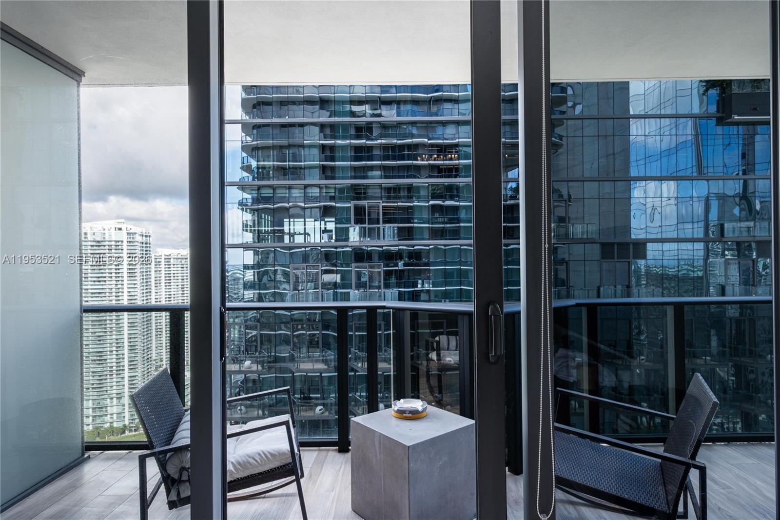 801 S Miami Ave Unit: 4207