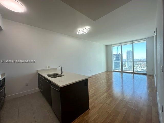 55 SE 6th St # 4100