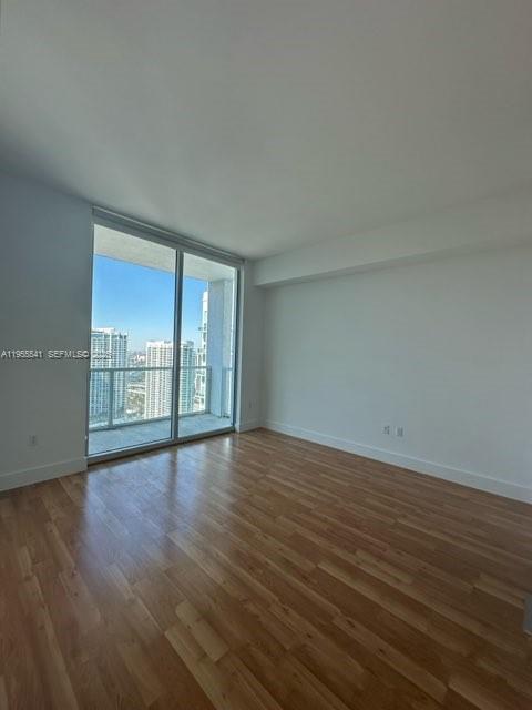 55 SE 6th St # 4100