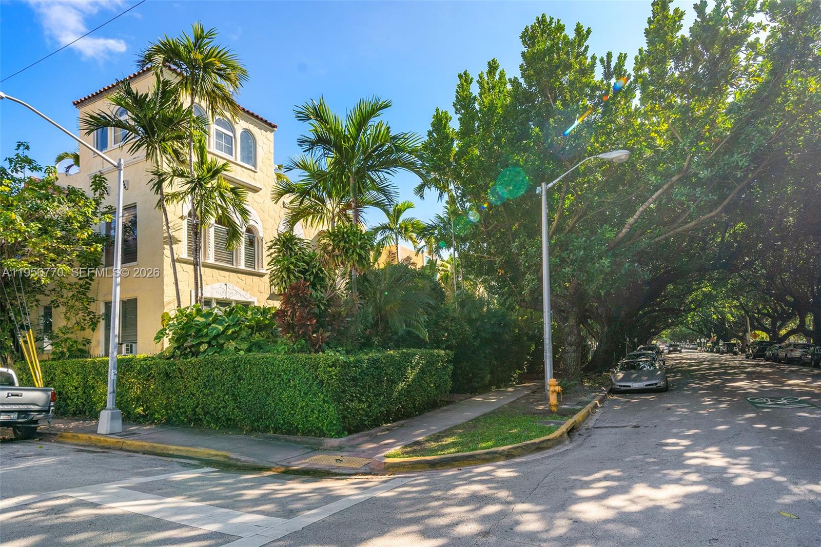 1361 Meridian Ave # 1
