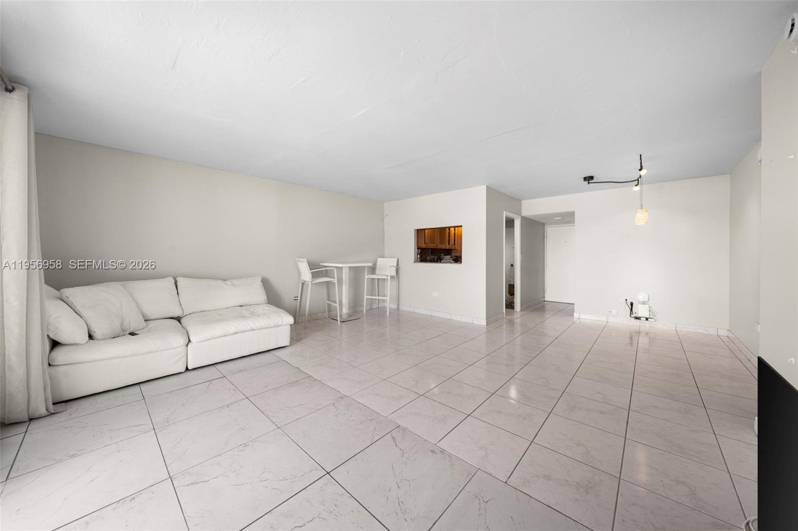 5555 Collins Ave # 6E
