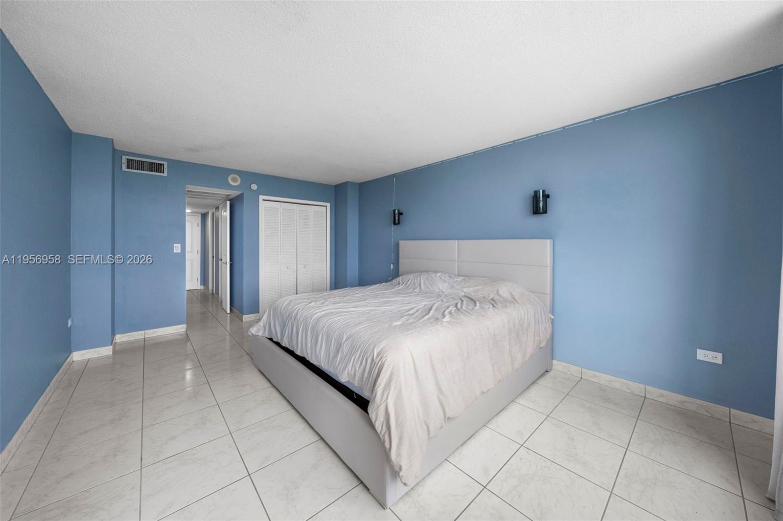 5555 Collins Ave # 6E