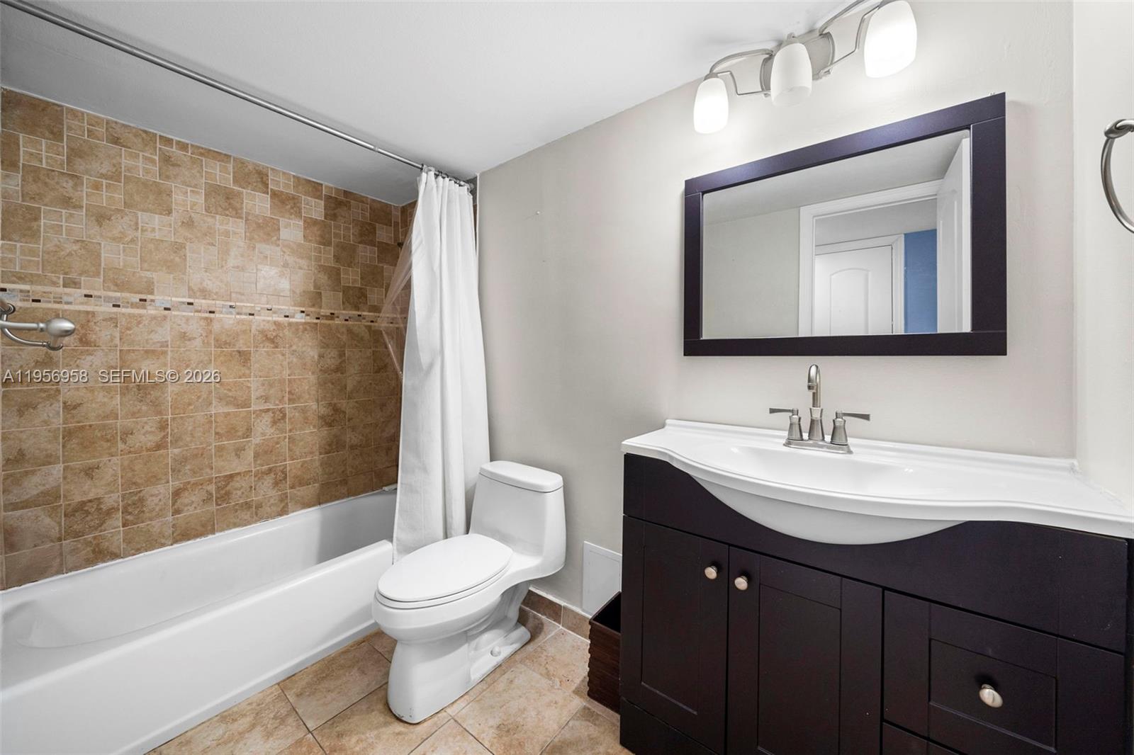 5555 Collins Ave # 6E