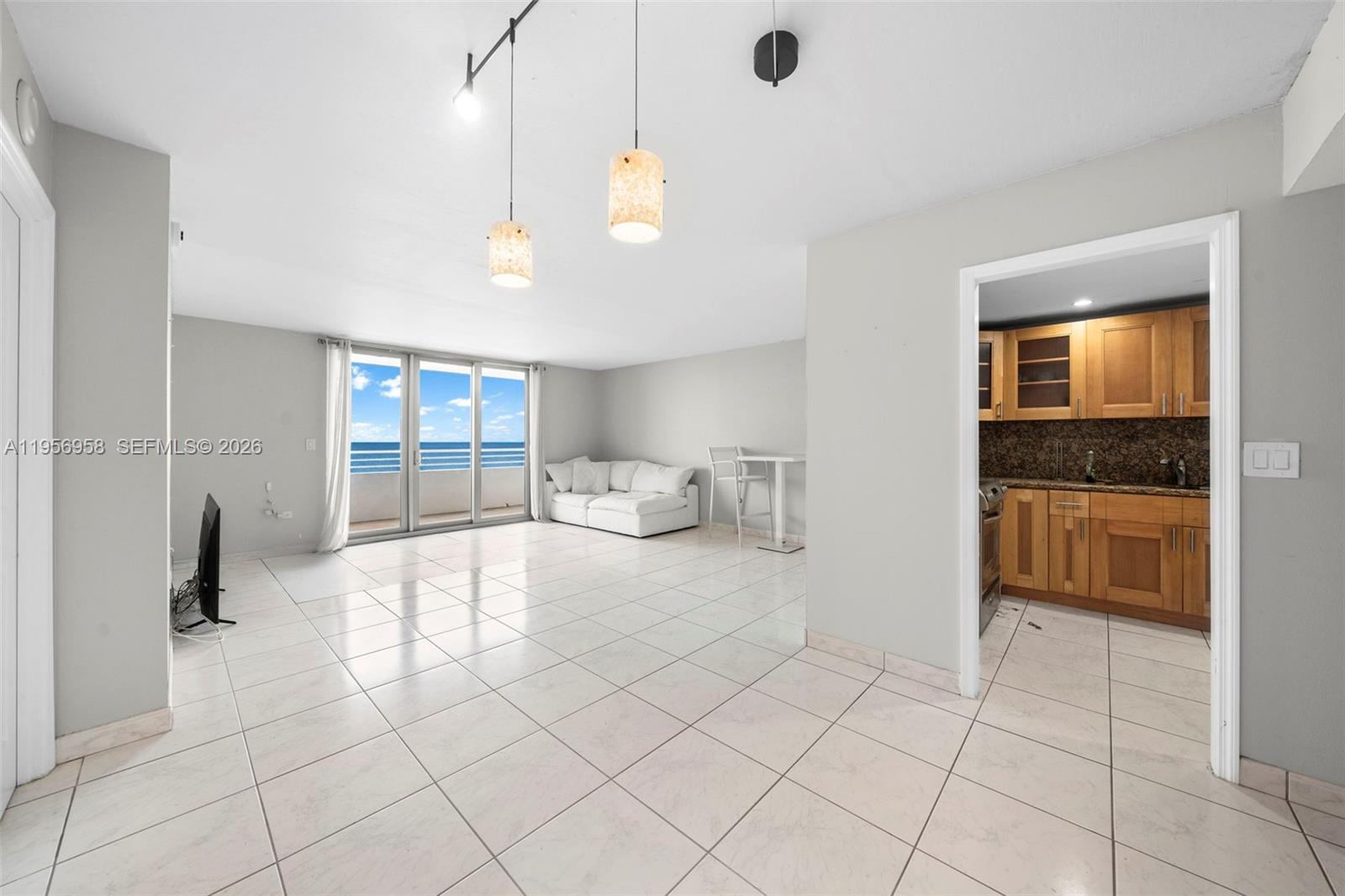 5555 Collins Ave # 6E