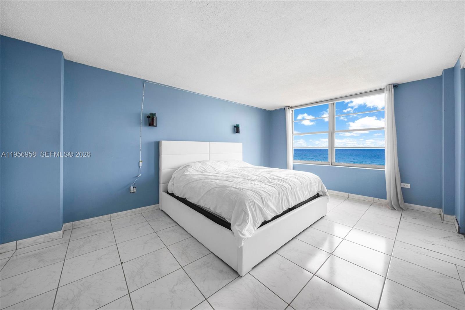 5555 Collins Ave # 6E