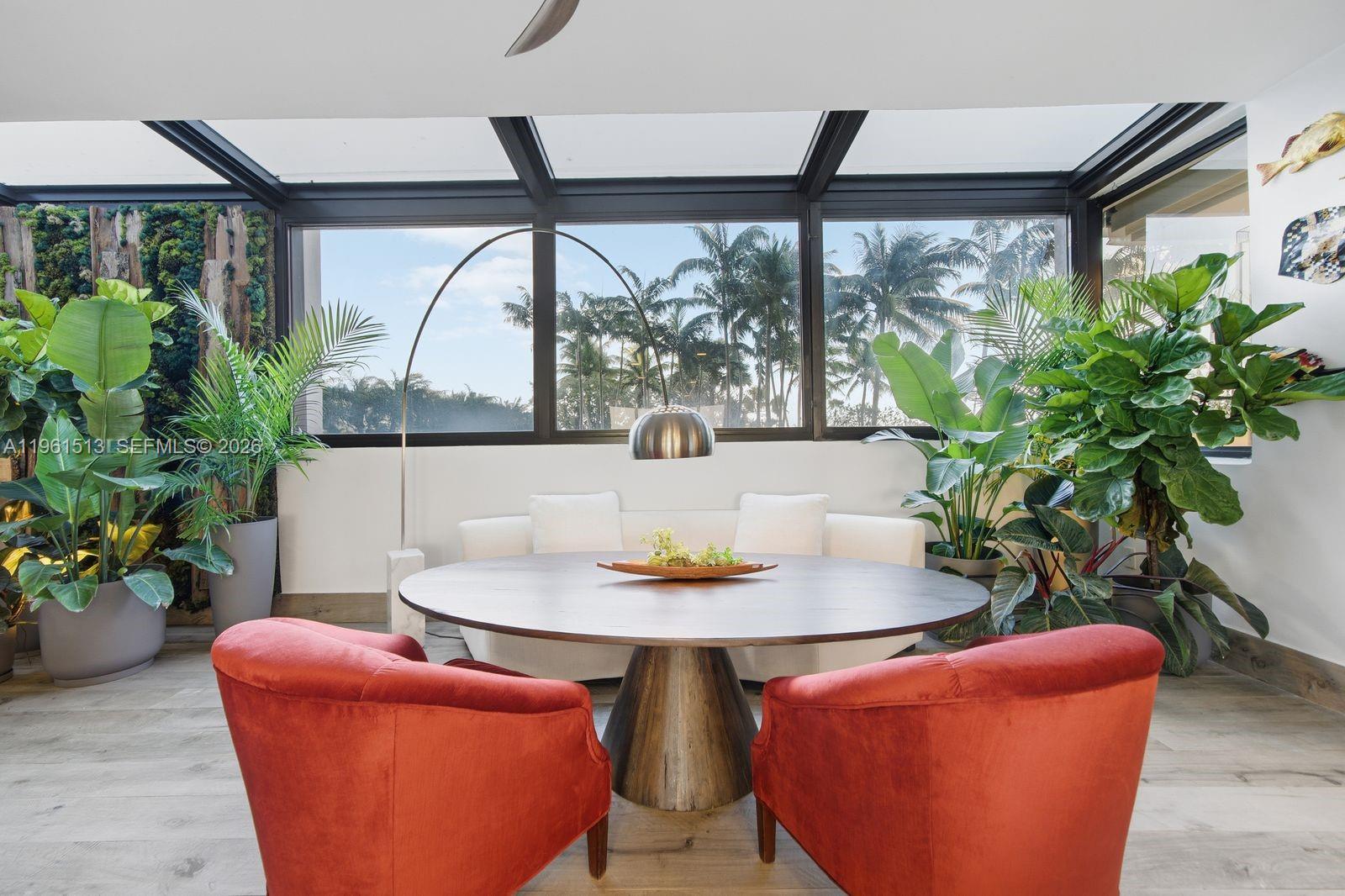 1000 Venetian Way # 403