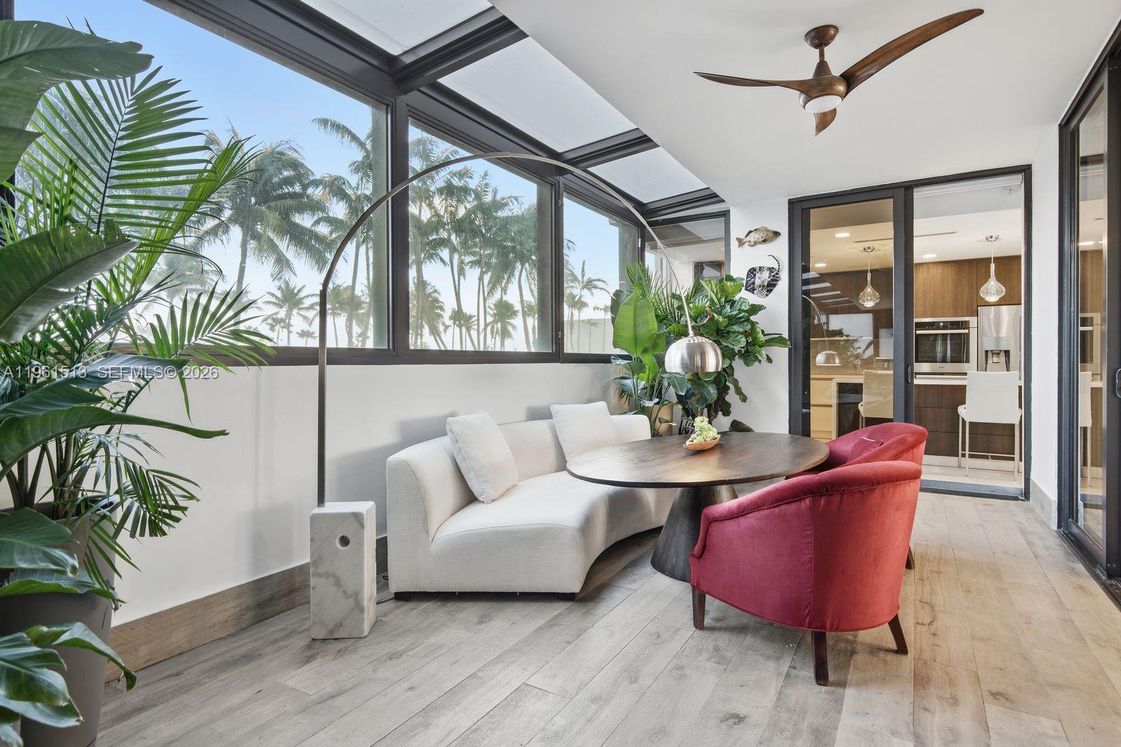 1000 Venetian Way # 403