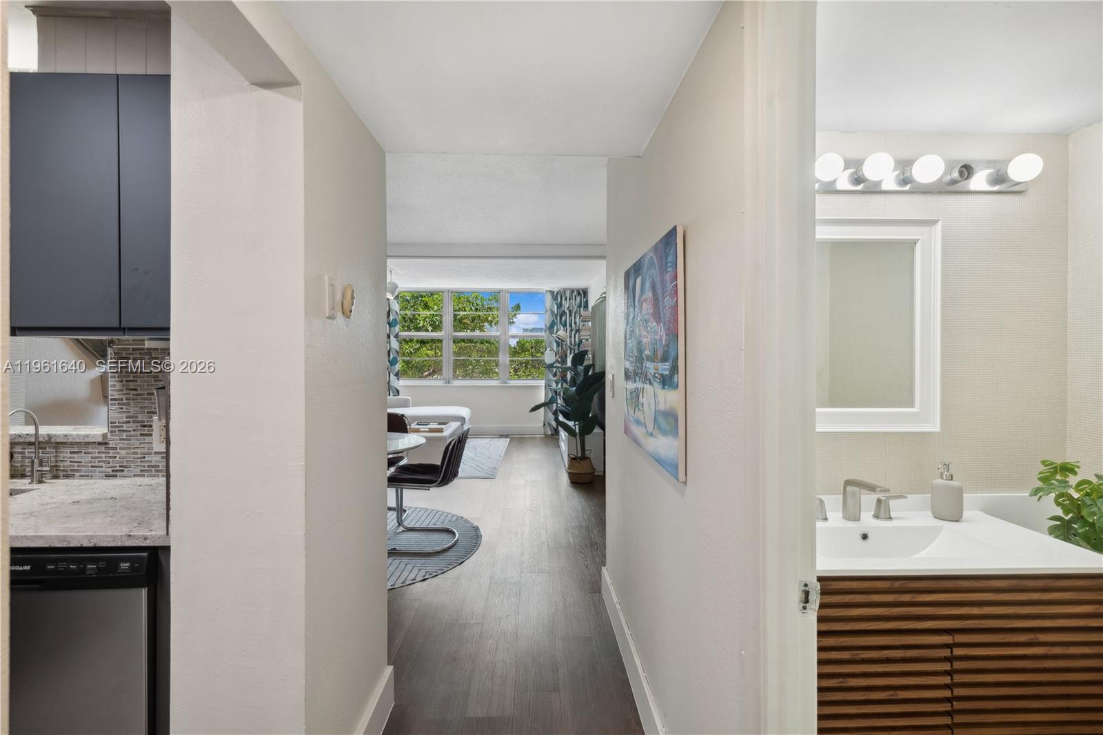 1020 Meridian Ave # 403