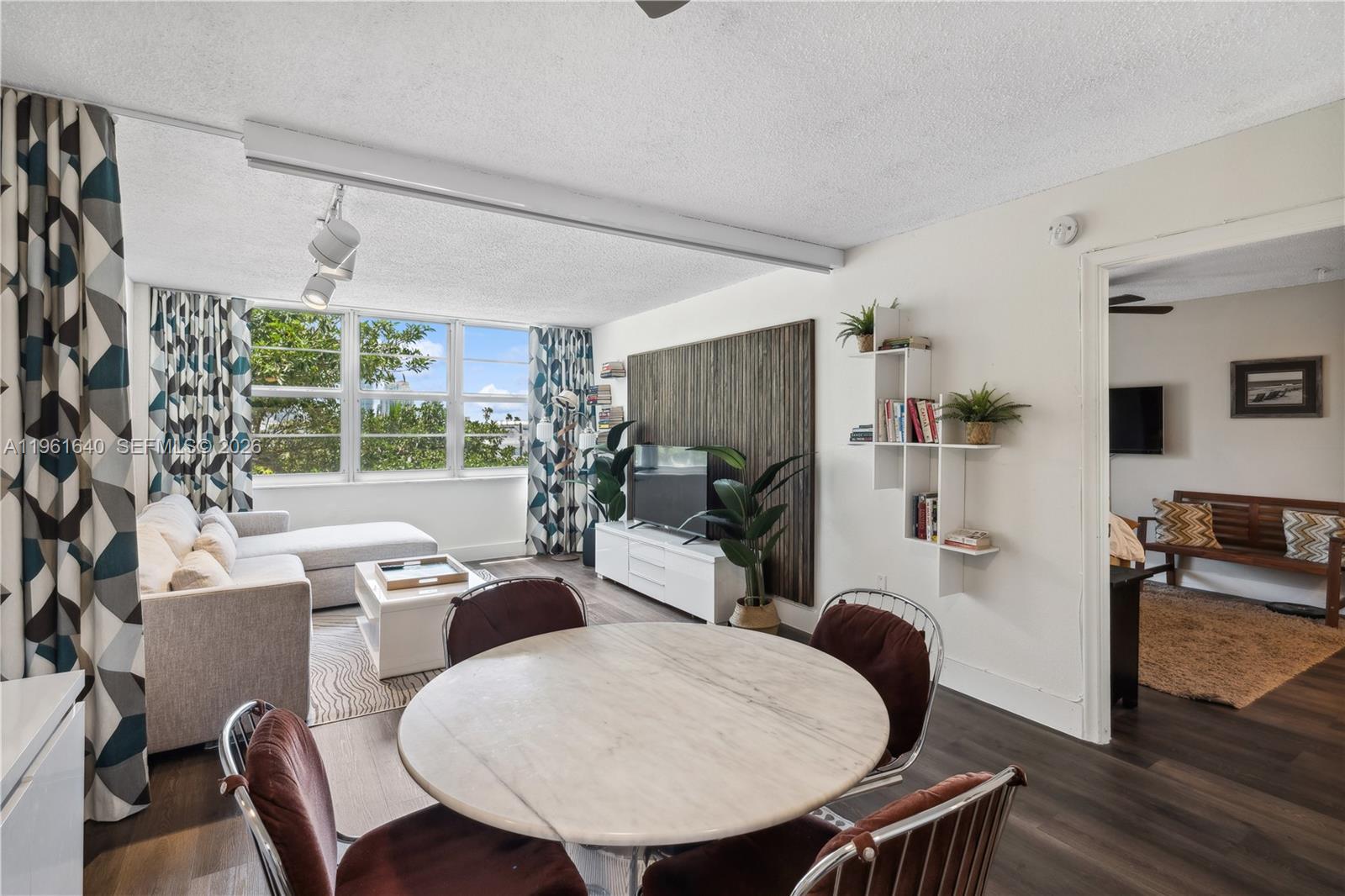 1020 Meridian Ave # 403