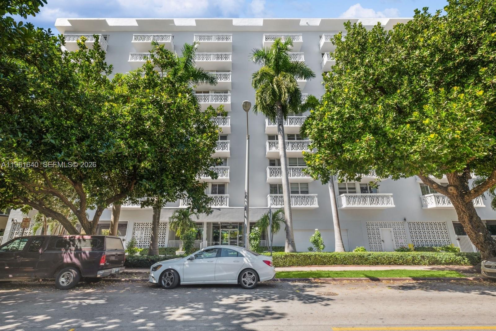 1020 Meridian Ave # 403