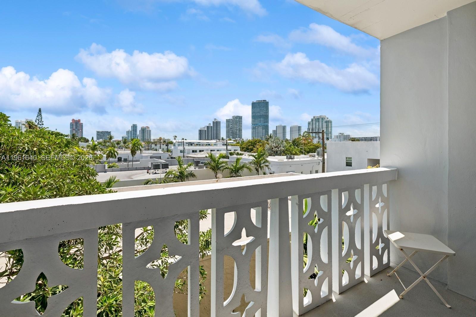 1020 Meridian Ave # 403
