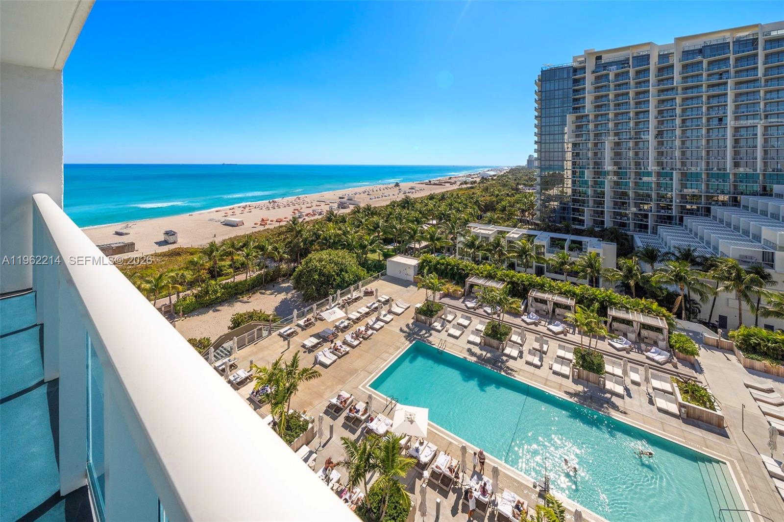2301 Collins Ave # 908