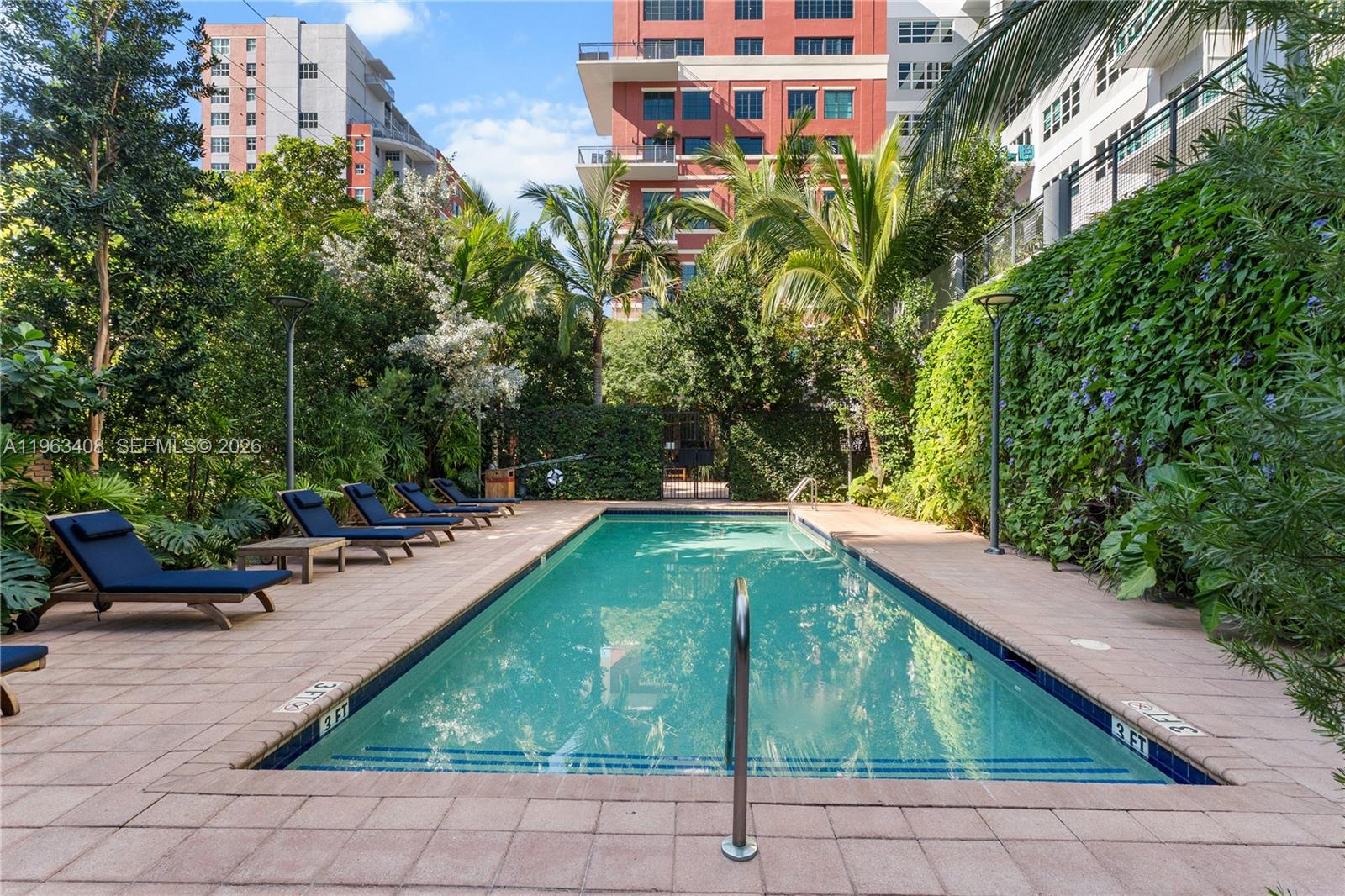 1749 NE Miami Ct Unit: 605