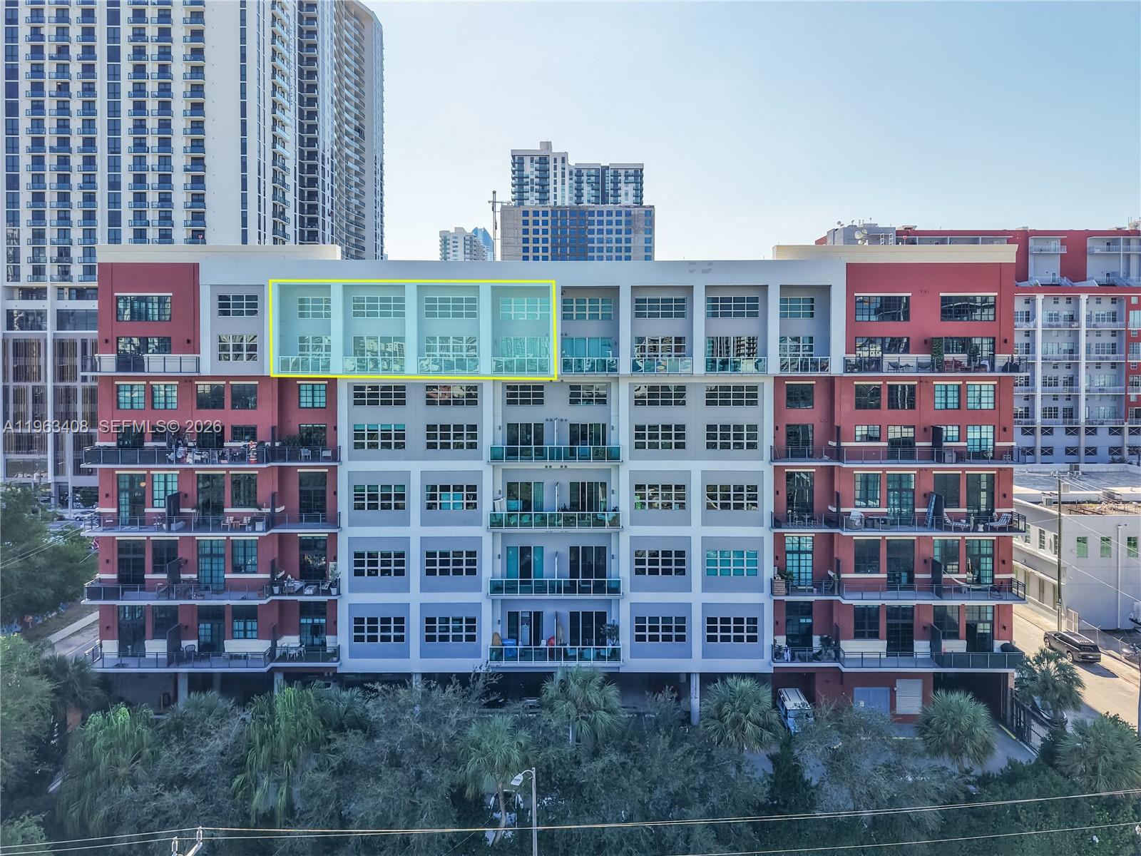1749 NE Miami Ct Unit: 605