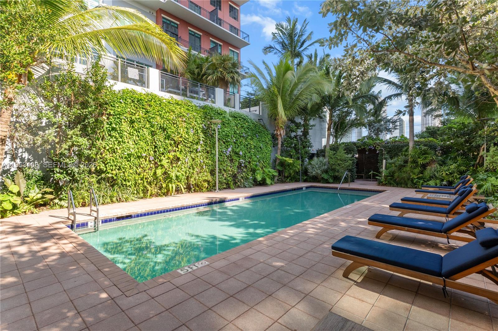 1749 NE Miami Ct Unit: 605