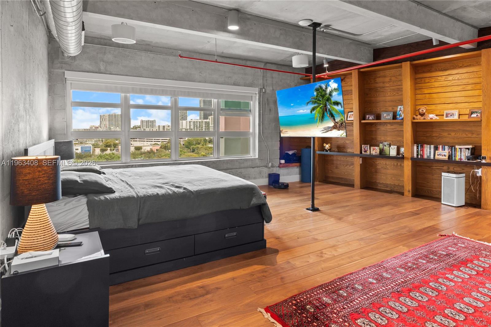 1749 NE Miami Ct Unit: 605