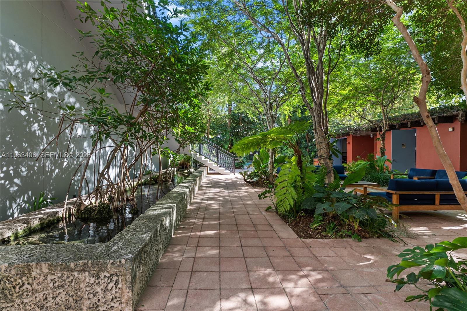 1749 NE Miami Ct Unit: 605