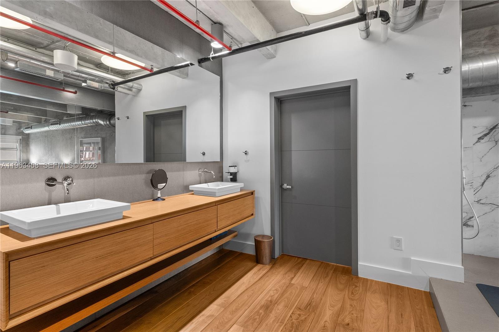 1749 NE Miami Ct Unit: 605