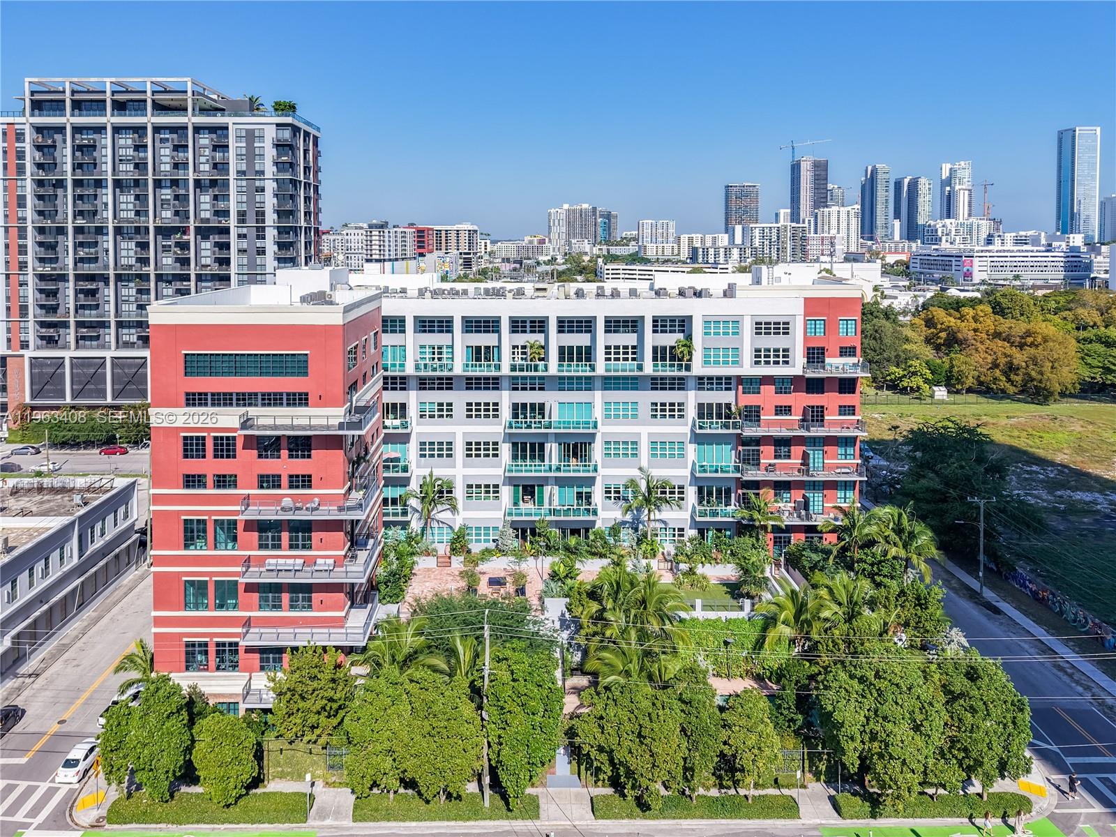 1749 NE Miami Ct Unit: 605