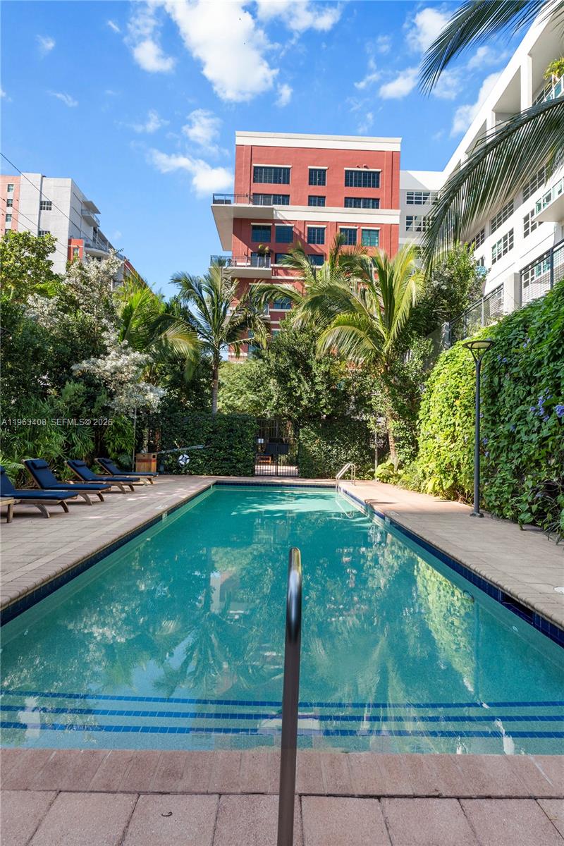 1749 NE Miami Ct Unit: 605