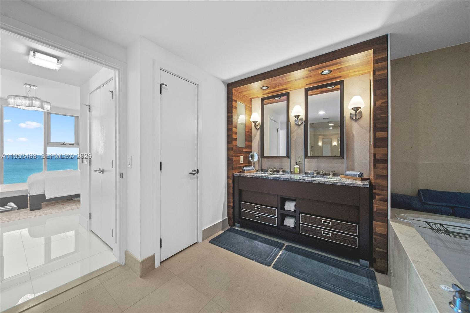 6899 Collins Ave # 2207