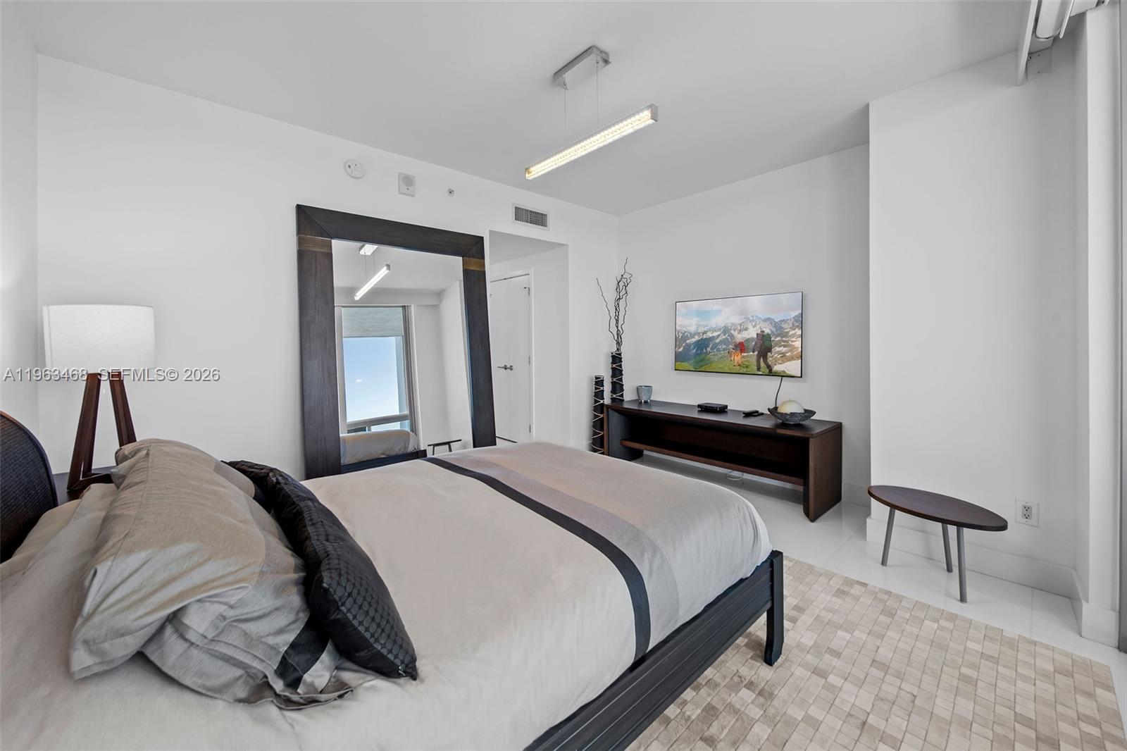 6899 Collins Ave # 2207