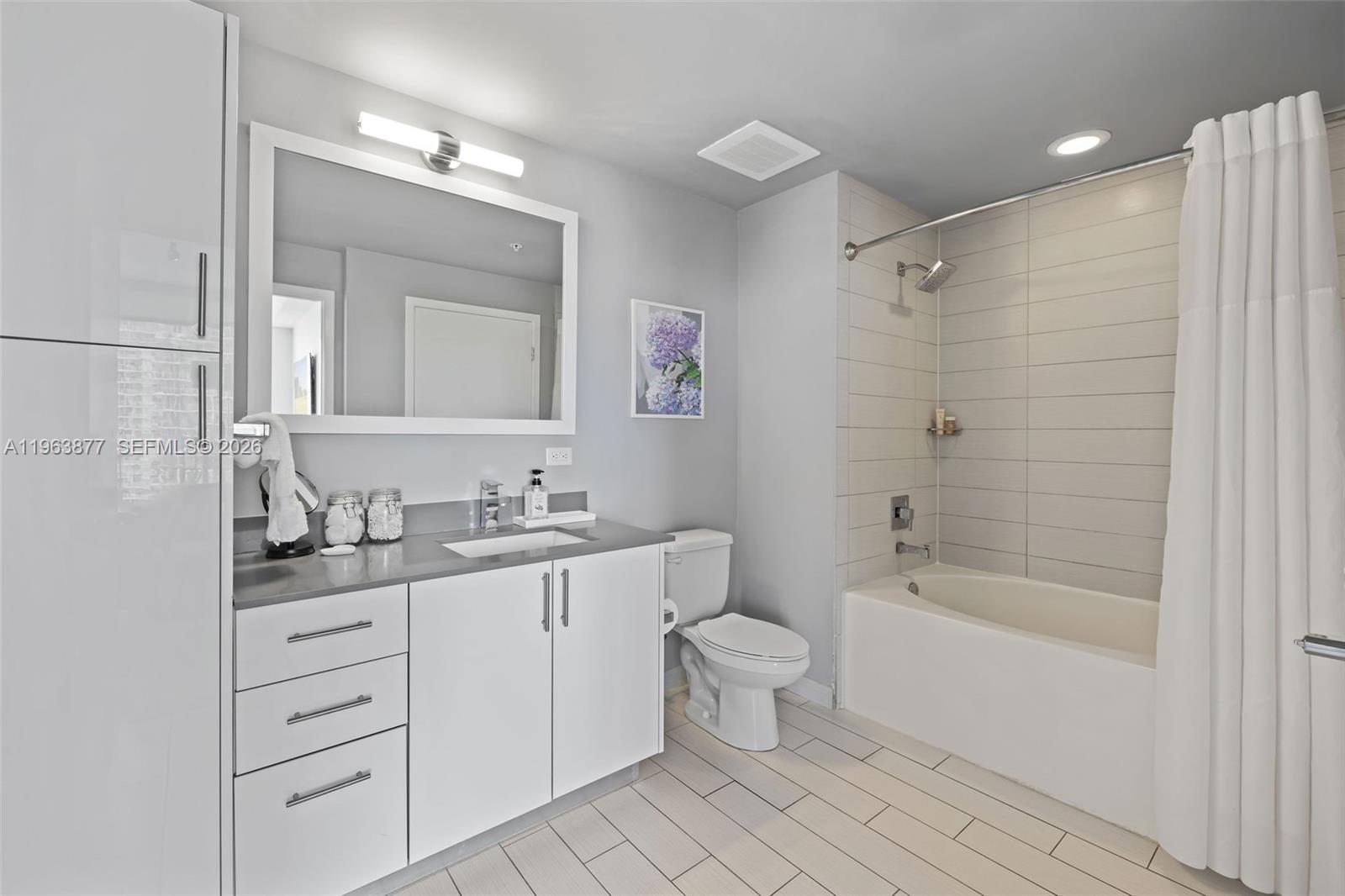 999 SW 1st Ave # 2303