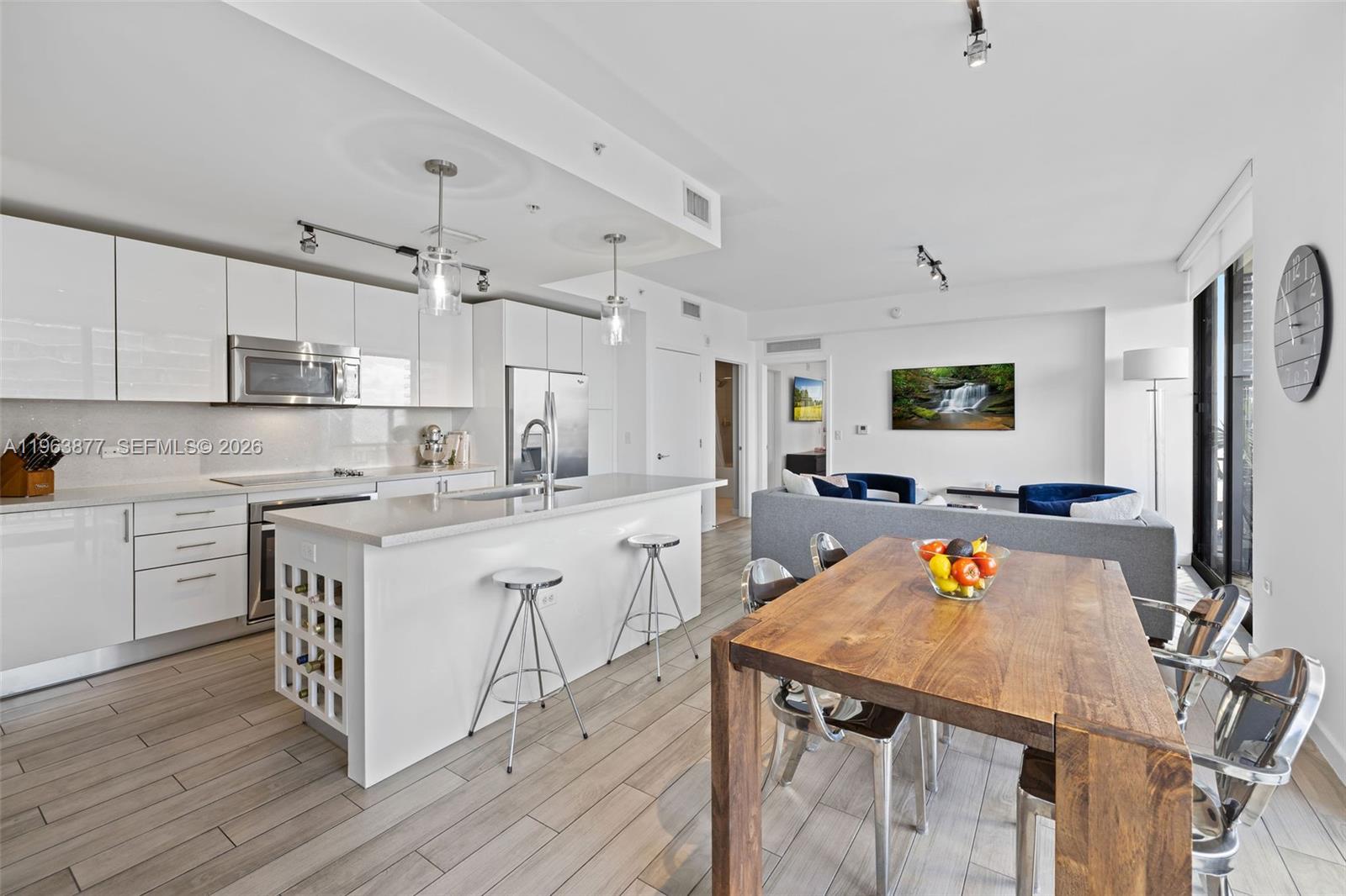 999 SW 1st Ave # 2303