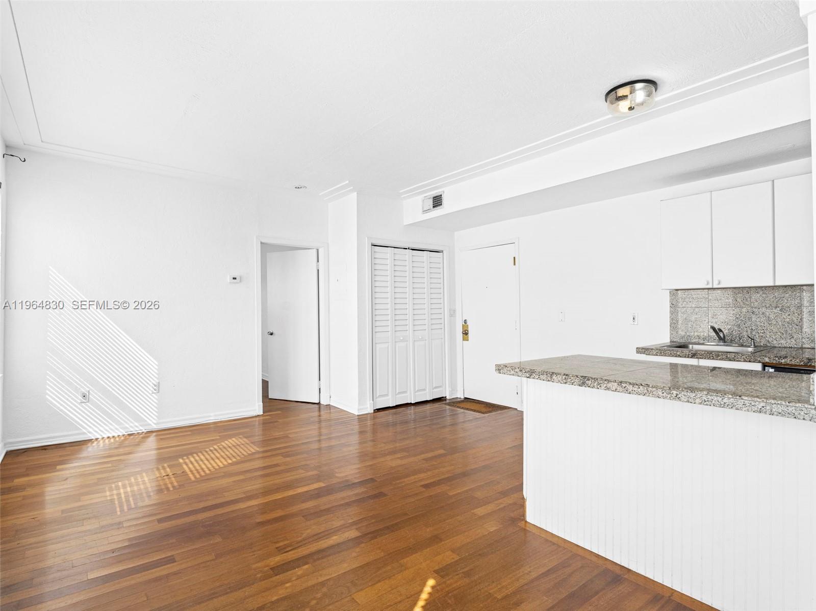 1027 Pennsylvania Ave # 206