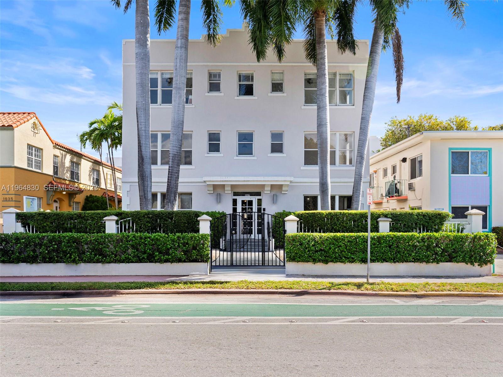 1027 Pennsylvania Ave # 206