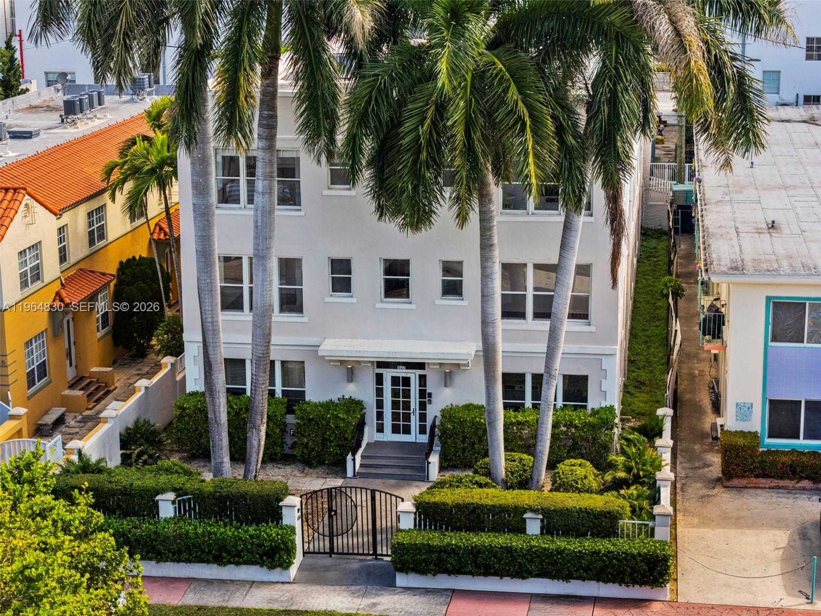 1027 Pennsylvania Ave # 206