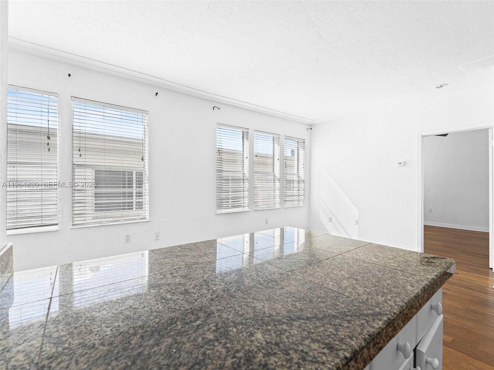1027 Pennsylvania Ave # 206