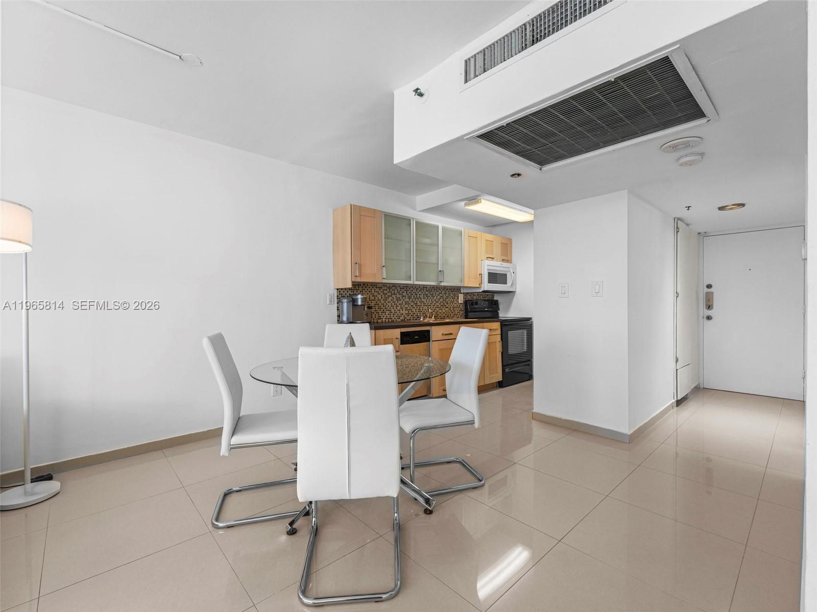 100 Lincoln Rd # 417