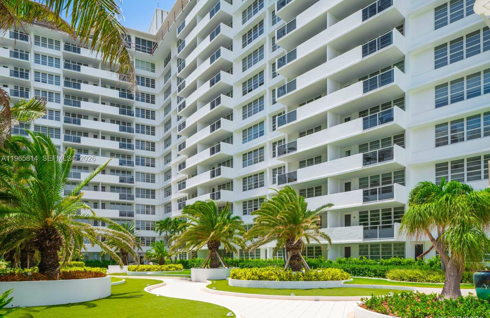 100 Lincoln Rd # 417