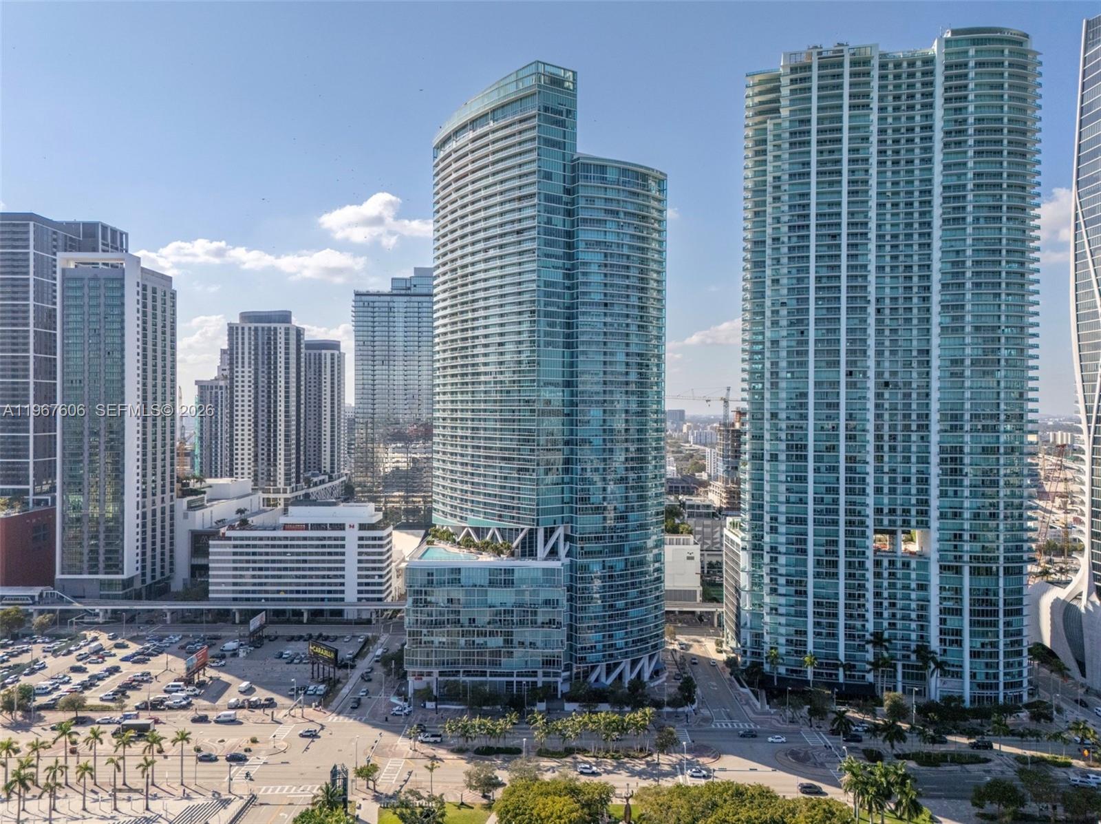 888 Biscayne Blvd # 910