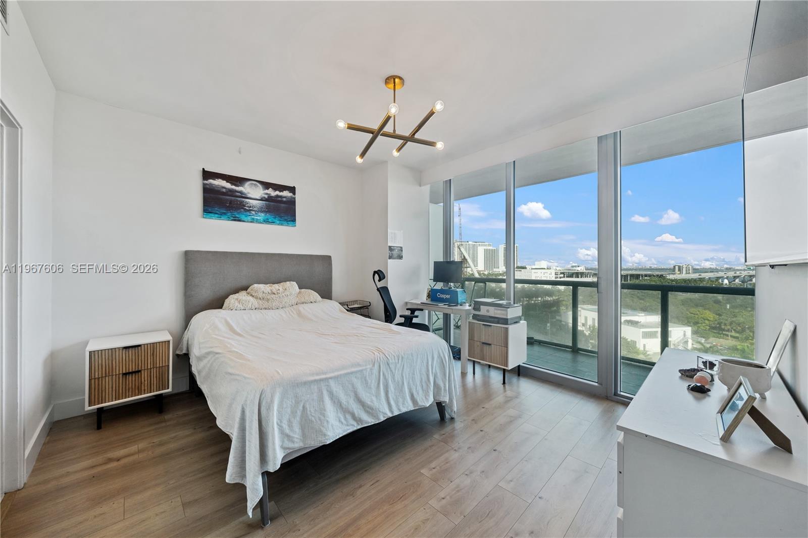 888 Biscayne Blvd # 910