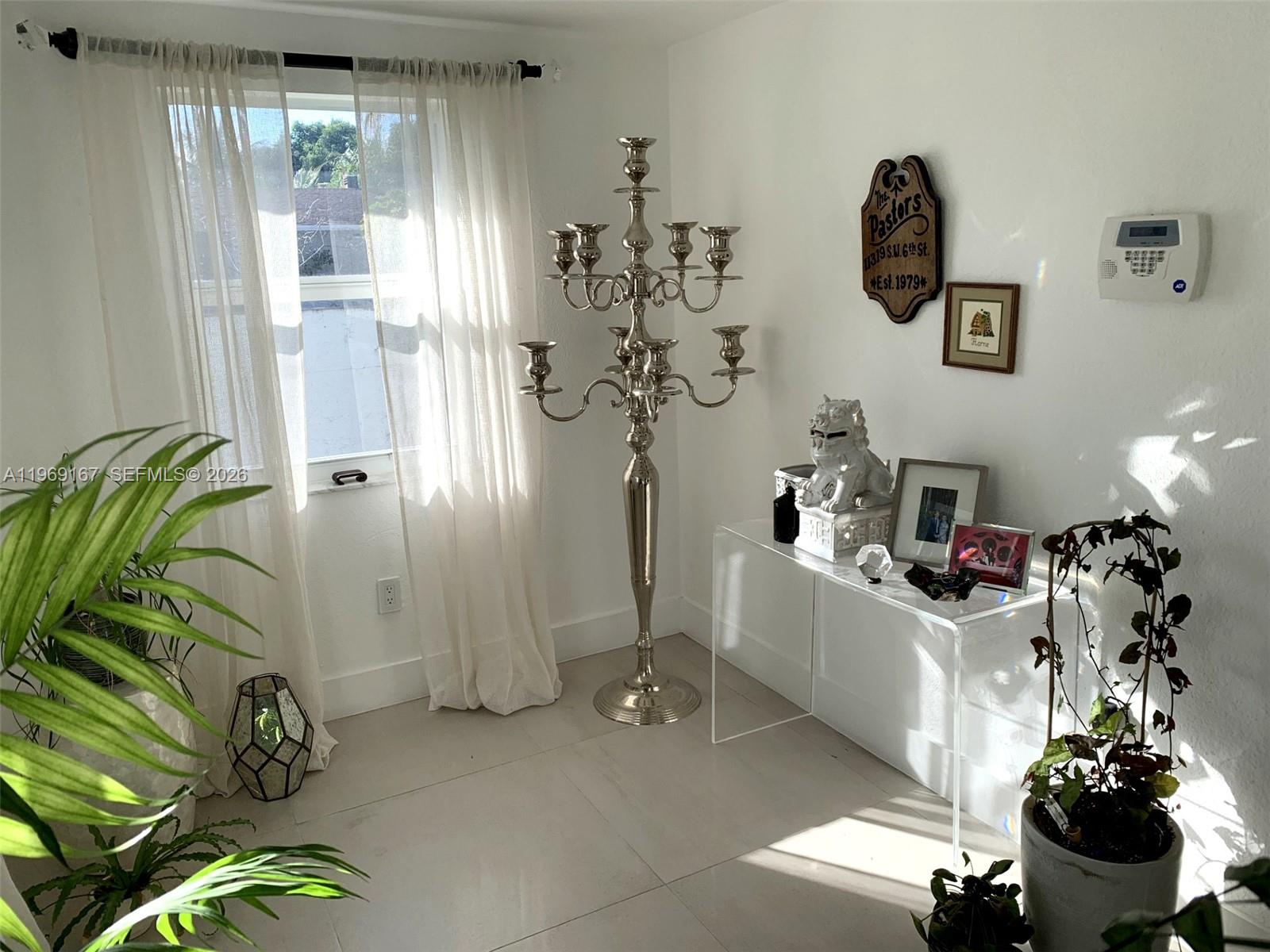 61 NW 53rd St
