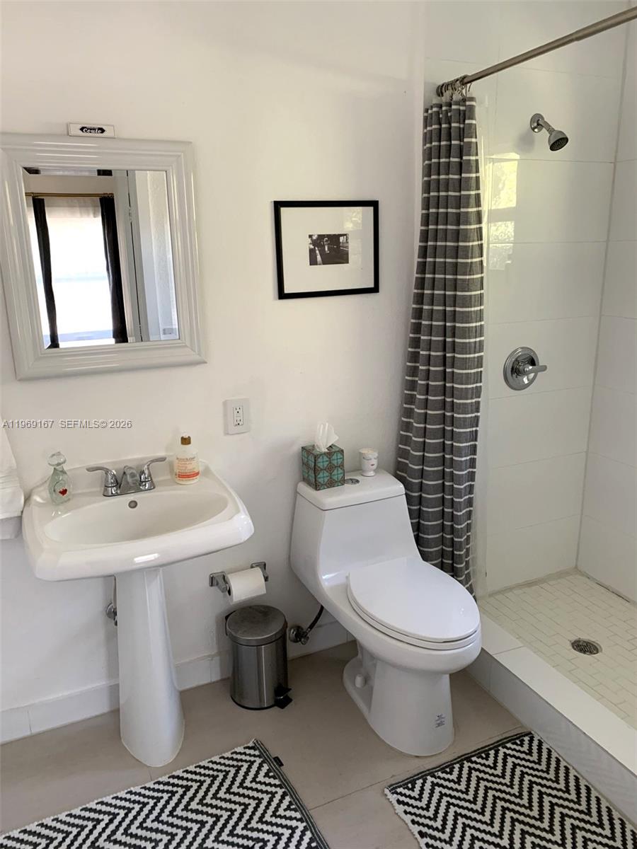 61 NW 53rd St