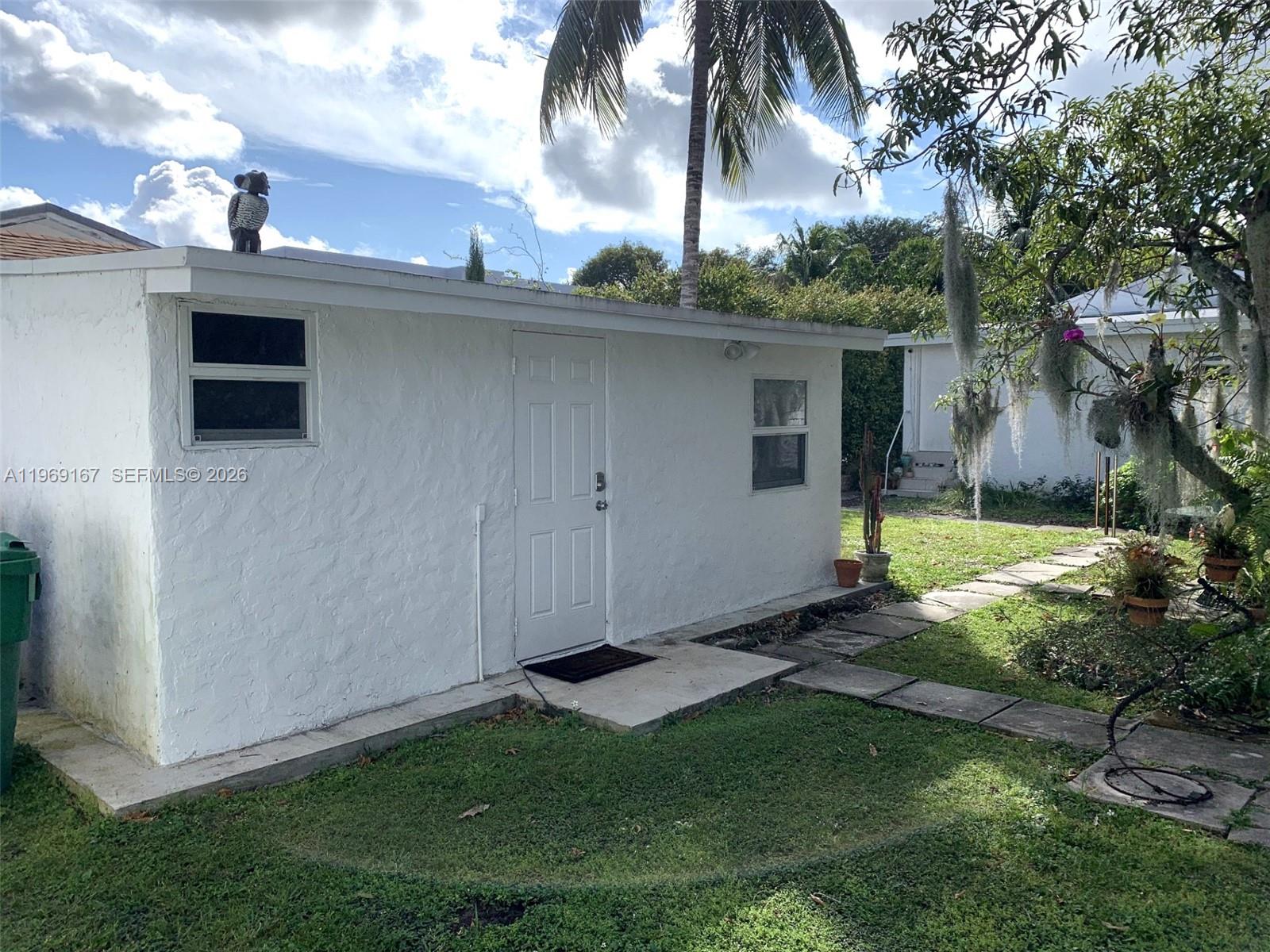 61 NW 53rd St