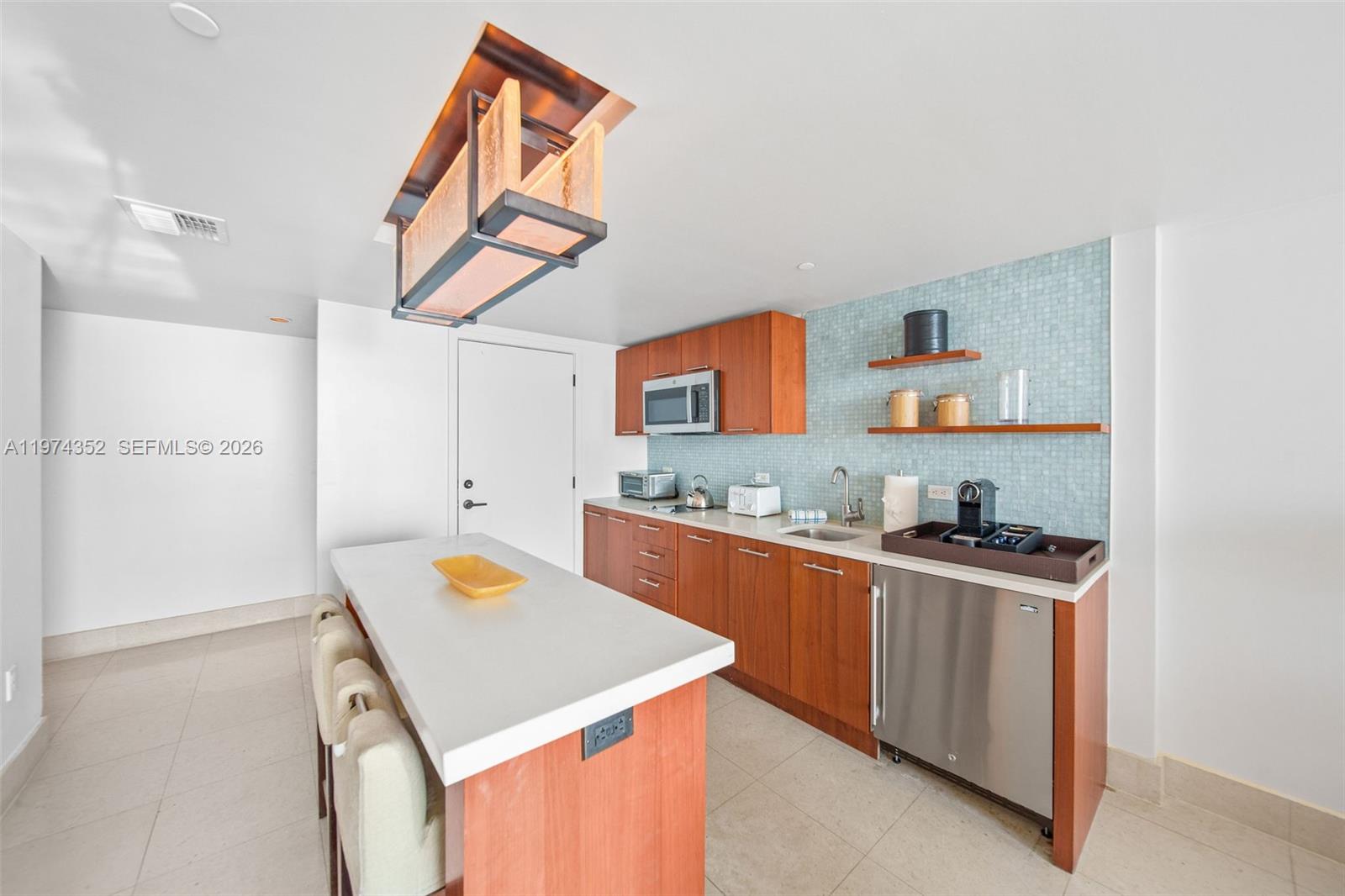6801 Collins Ave # 604