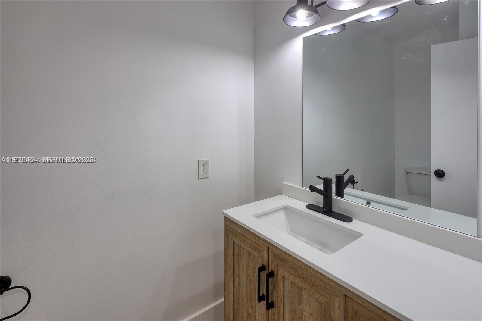 3905 Adra Ave # 46B Unit: J-46B